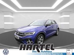 Lapiz blue, metallic Gebraucht 2024 VW T-Roc R-line SUV | 30.300 € (Guter Preis)