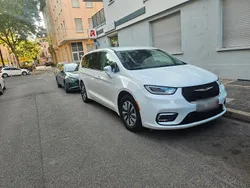 Weiß Gebraucht 2022 Chrysler Pacifica SUV | 31.800 € (Superpreis)