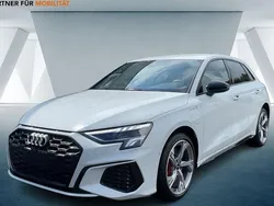 Weiß Gebraucht 2022 Audi A3 Sportback e-tron Advanced Limousine | 33.130 €
