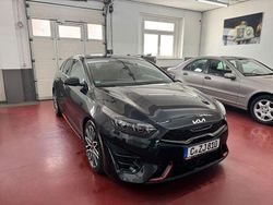 Schwarz Gebraucht 2023 Kia ProCeed GT Kleinwagen | 29.000 € (Etwas zu teuer)