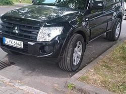 Schwarz Gebraucht 2012 Mitsubishi Pajero SUV | 16.500 € (Guter Preis)