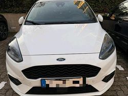 Weiß Gebraucht 2021 Ford Fiesta Kleinwagen | 13.999 € (Fairer Preis)