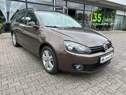 Braun Gebraucht 2012 VW Golf VI Match Kombi | 3.450 € (Superpreis)