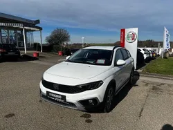 Gelato weiß metallic Neu 2024 Fiat Tipo Cross Kombi | 28.990 € (Teuer)