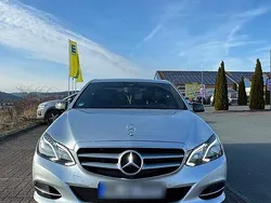 Silber Gebraucht 2014 Mercedes E220 Limousine | 19.000 € (Etwas zu teuer)