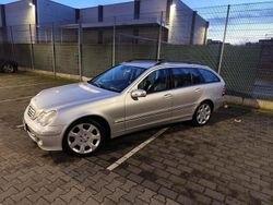 Silber Gebraucht 2005 Mercedes C200 Avantgarde Kombi | 1.000 € (Superpreis)