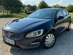 Schwarz Gebraucht 2014 Volvo V60 Kombi | 6.900 € (Superpreis)