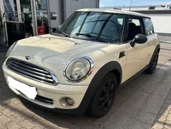 Weiß Gebraucht 2009 Mini ONE Kleinwagen | 2.300 € (Guter Preis)