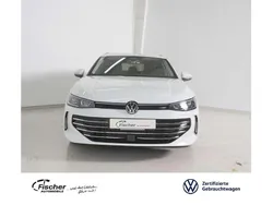 Weiss Gebraucht 2024 VW Passat Elegance Kombi | 36.435 € (Superpreis)