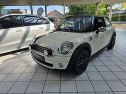 Weiß Gebraucht 2010 Mini ONE Kleinwagen | 4.490 € (Fairer Preis)