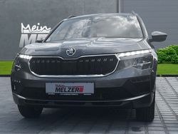 Grau (graphite grau) Gebraucht 2024 Skoda Kamiq Essence SUV | 25.780 € (Teuer)