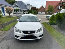Weiß Gebraucht 2017 Seat Leon Style Limousine | 10.990 € (Fairer Preis)