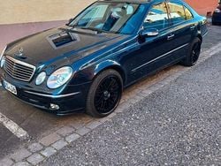 Schwarz Gebraucht 2003 Mercedes E500 Avantgarde Limousine | 5.999 € (Guter Preis)