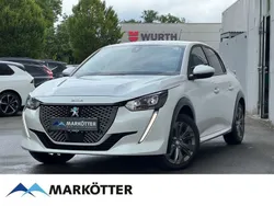 Weiss Gebraucht 2021 Peugeot e-208 Allure Kleinwagen | 15.980 € (Fairer Preis)