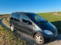 Blau Gebraucht 2002 Mercedes Vaneo Van / Kleinbus | 1.800 € (Fairer Preis)