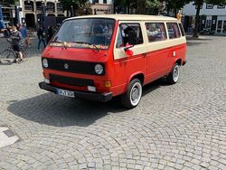Rot Gebraucht 1986 VW Caravelle Van / Kleinbus | 18.000 €