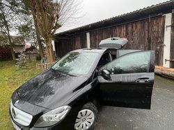 Schwarz Gebraucht 2013 Mercedes B180 Van / Kleinbus | 11.500 € (Etwas zu teuer)
