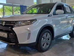 Weiß Neu 2025 Suzuki Vitara Comfort SUV | 24.890 € (Fairer Preis)