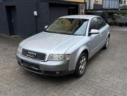 Silber Gebraucht 2002 Audi A4 Limousine | 750 € (Superpreis)