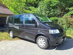 Schwarz Gebraucht 2007 VW Caravelle Van / Kleinbus | 11.500 € (Fairer Preis)