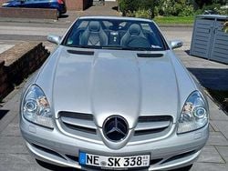 Grau Gebraucht 2007 Mercedes SLK280 Edition 1 Cabrio | 12.995 € (Fairer Preis)