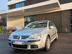 Silber Gebraucht 2005 VW Golf V Kleinwagen | 2.999 € (Fairer Preis)