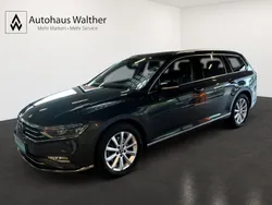 Grau Gebraucht 2023 VW Passat Elegance Kombi | 34.900 € (Etwas zu teuer)