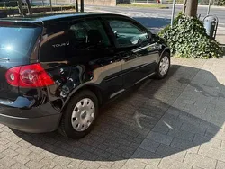 Schwarz Gebraucht 2006 VW Golf V Kleinwagen | 2.300 € (Etwas zu teuer)