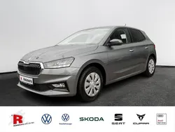 Grau Gebraucht 2024 Skoda Fabia Selection Limousine | 17.490 € (Fairer Preis)