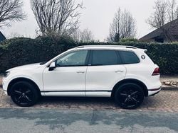 Weiß Gebraucht 2018 VW Touareg Edition SUV | 29.850 € (Fairer Preis)