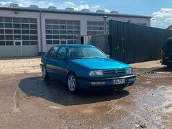Grün Gebraucht 1994 VW Vento Limousine | 4.000 €