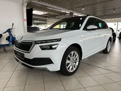 Weiß Gebraucht 2021 Skoda Kamiq Style SUV | 22.990 € (Fairer Preis)