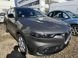 Grau Gebraucht 2022 Alfa Romeo Tonale Super SUV | 23.888 € (Guter Preis)
