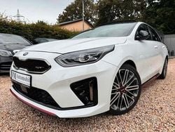 Weiß Gebraucht 2021 Kia ProCeed GT Kleinwagen | 20.390 € (Superpreis)