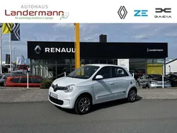 Quarzweiß metallic (metallic) Gebraucht 2021 Renault Twingo Intens Kleinwagen | 13.489 € (Etwas zu teuer)