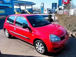 Rot Gebraucht 2006 Renault Clio II Campus Kleinwagen | 1.600 € (Etwas zu teuer)