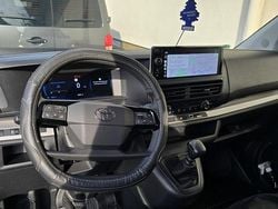 Weiß Gebraucht 2025 Toyota Proace Van / Kleinbus | 36.500 €