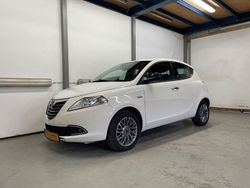 Weiß Gebraucht 2013 Lancia Ypsilon Gold Kleinwagen | 6.500 € (Fairer Preis)