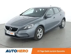 Grau Gebraucht 2017 Volvo V40 Kinetic Kombi | 15.690 € (Fairer Preis)