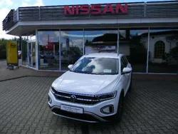 Pure white/black Gebraucht 2022 VW T-Roc Style SUV | 26.490 €