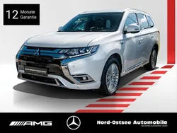 Weiss Gebraucht 2020 Mitsubishi Outlander P-HEV Top SUV | 21.890 € (Guter Preis)