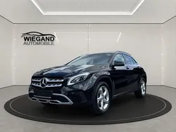 Schwarz Gebraucht 2019 Mercedes GLA220 Business SUV | 22.490 € (Fairer Preis)