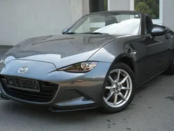 Grau Gebraucht 2016 Mazda MX5 Center-Line Cabrio | 15.850 € (Fairer Preis)