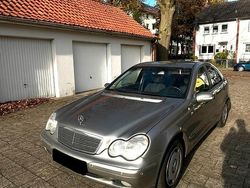 Gebraucht 2004 Mercedes C180 Limousine | 4.000 € (Fairer Preis)