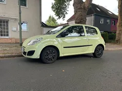 Grün Gebraucht 2008 Renault Twingo Authentique Kleinwagen | 1.000 € (Superpreis)