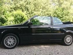Schwarz Gebraucht 1998 VW Golf Cabriolet Comfortline Cabrio | 4.900 € (Teuer)