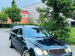 Gebraucht 2004 Mercedes E320 Avantgarde Kombi | 2.100 € (Teuer)