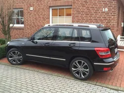 Schwarz Gebraucht 2010 Mercedes GLK220 SUV | 11.950 € (Fairer Preis)