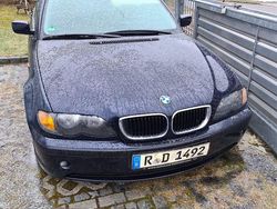 Blau Gebraucht 2003 BMW 318 Limousine | 2.500 € (Fairer Preis)