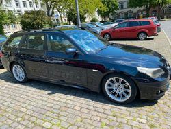 Schwarz Gebraucht 2005 BMW 523 M Sport Kombi | 11.900 €